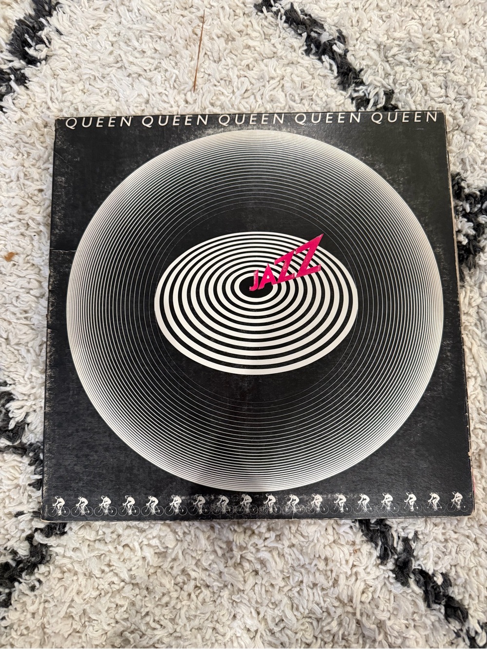 Jazz - Queen (LP 1978 Elektra) First Pressing Embossed Cover With Poster VG+/EX